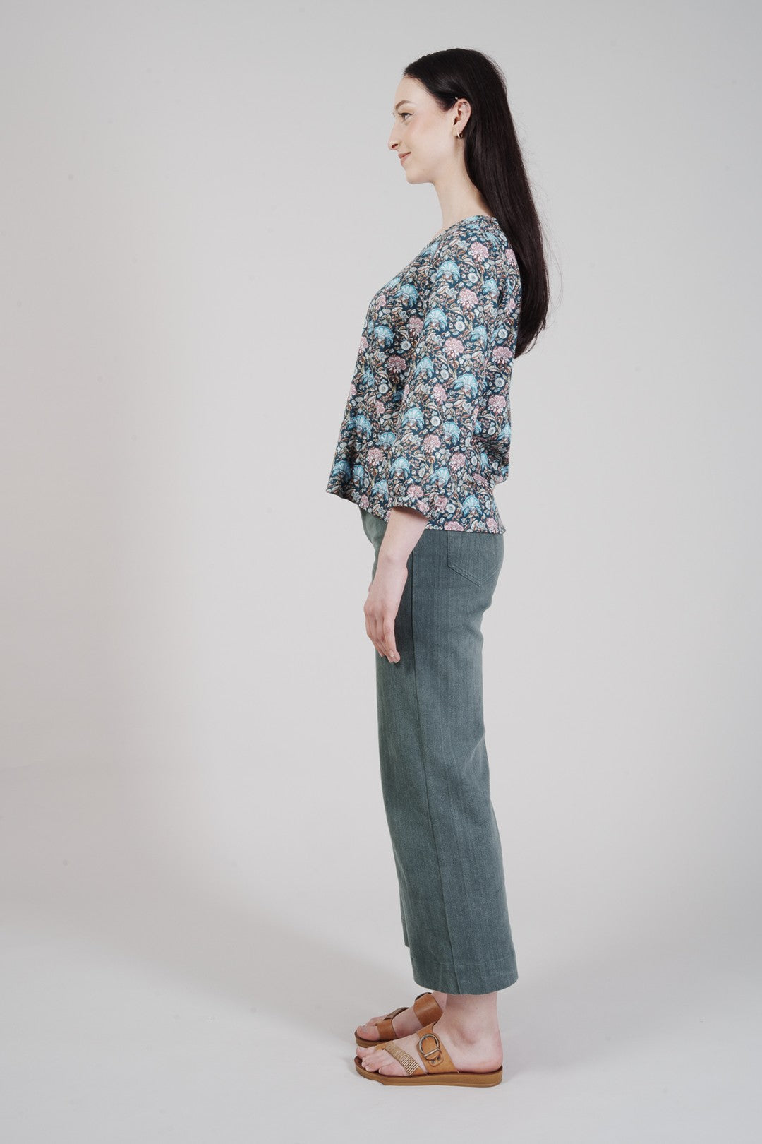 Aligned Air Blouse - Navy Floral