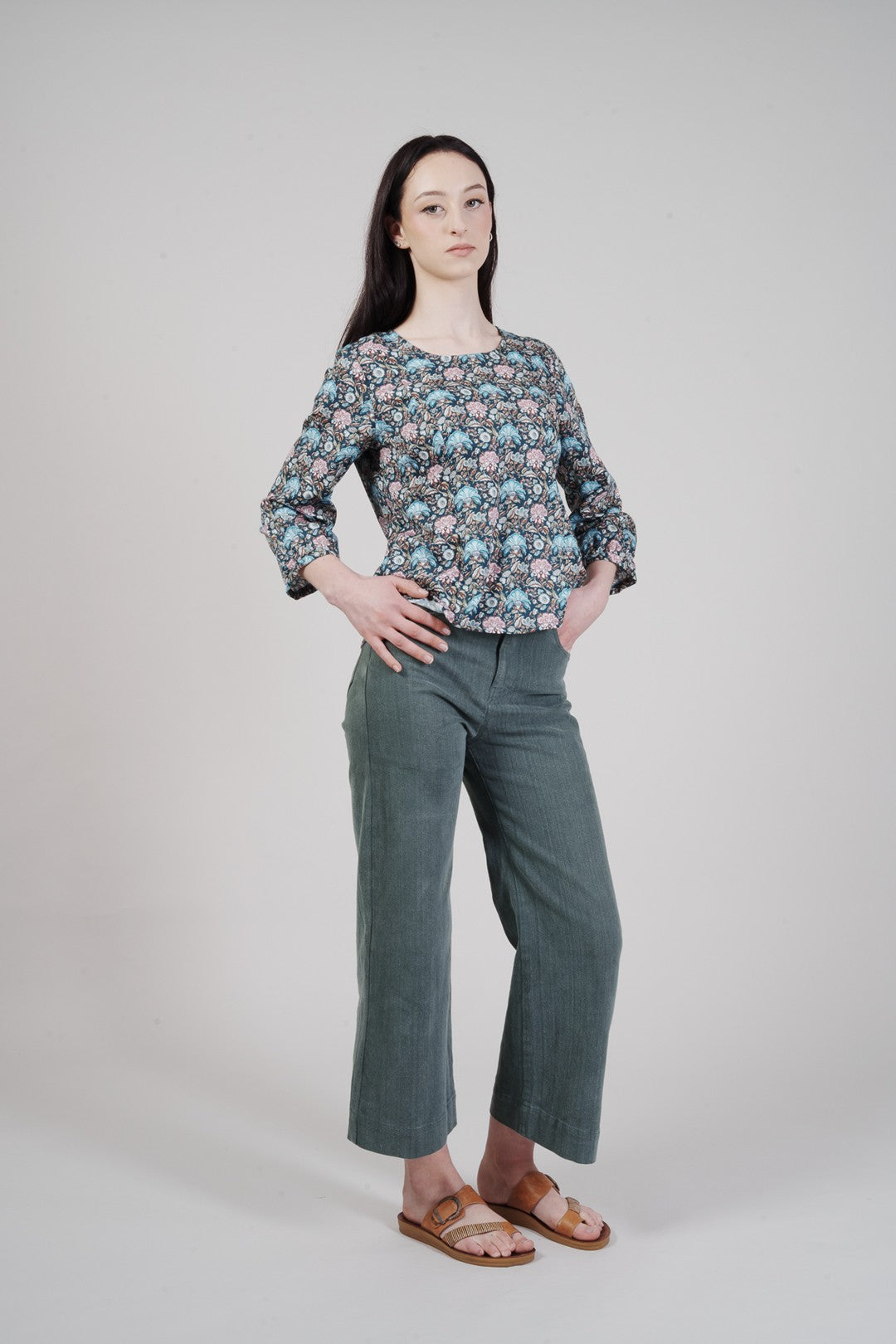Aligned Air Blouse - Navy Floral