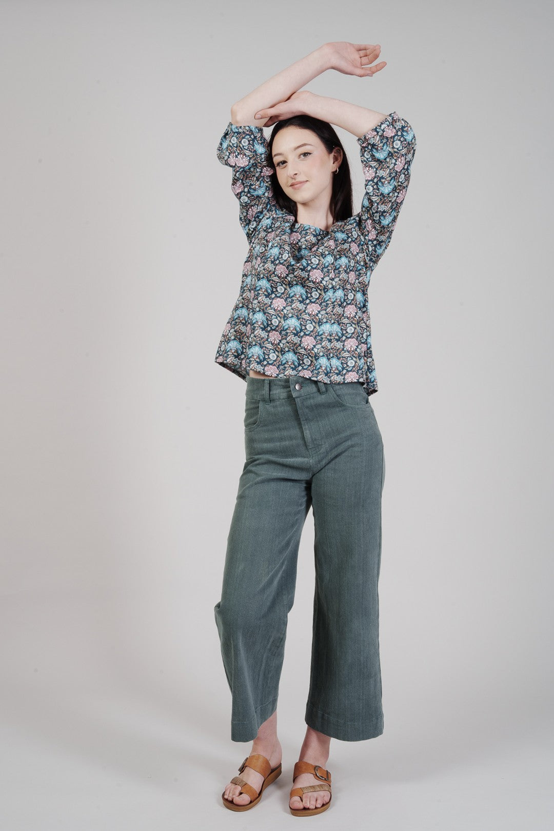 Aligned Air Blouse - Navy Floral