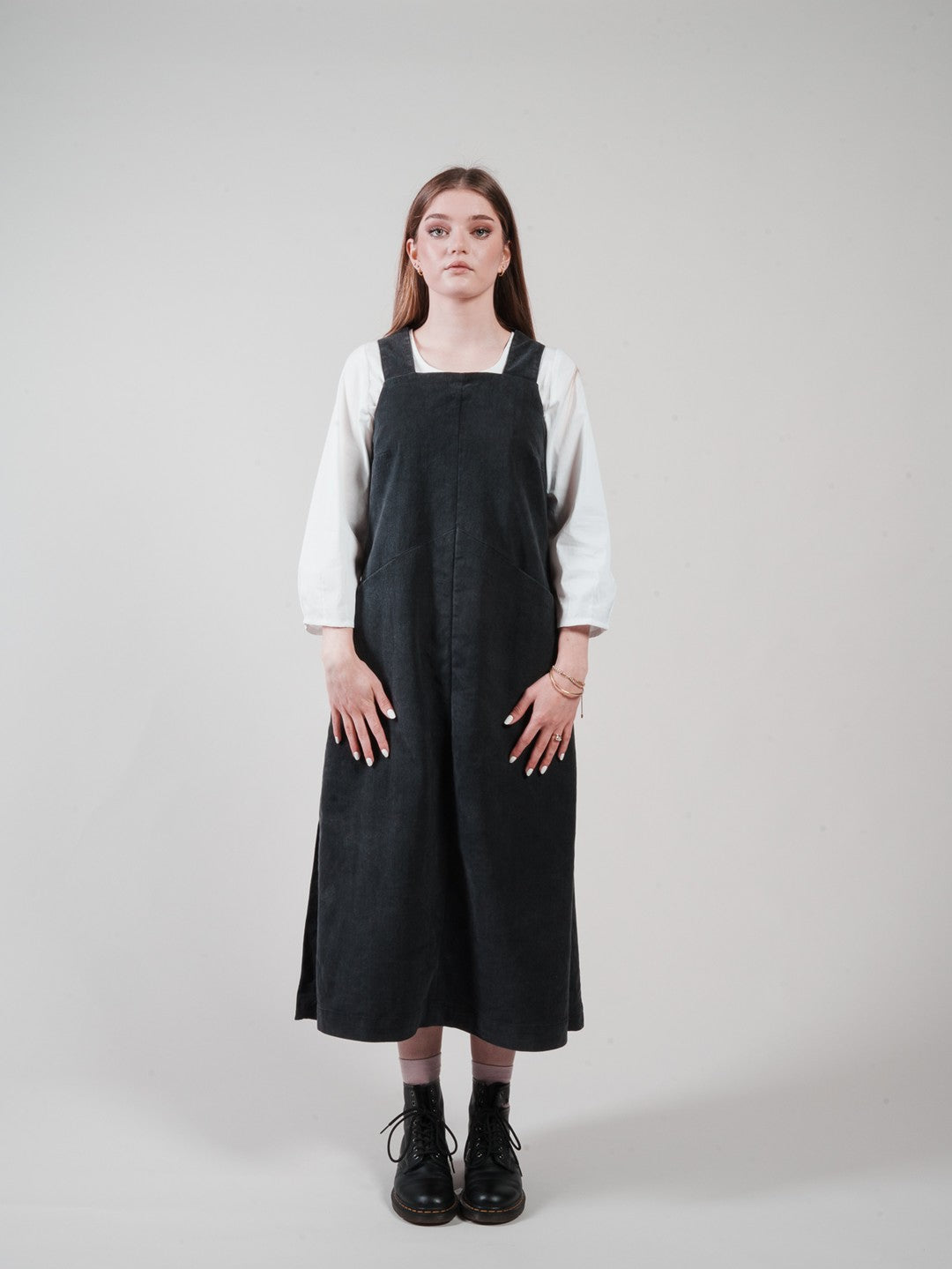 Boardroom Pinny - Black Stretch Denim