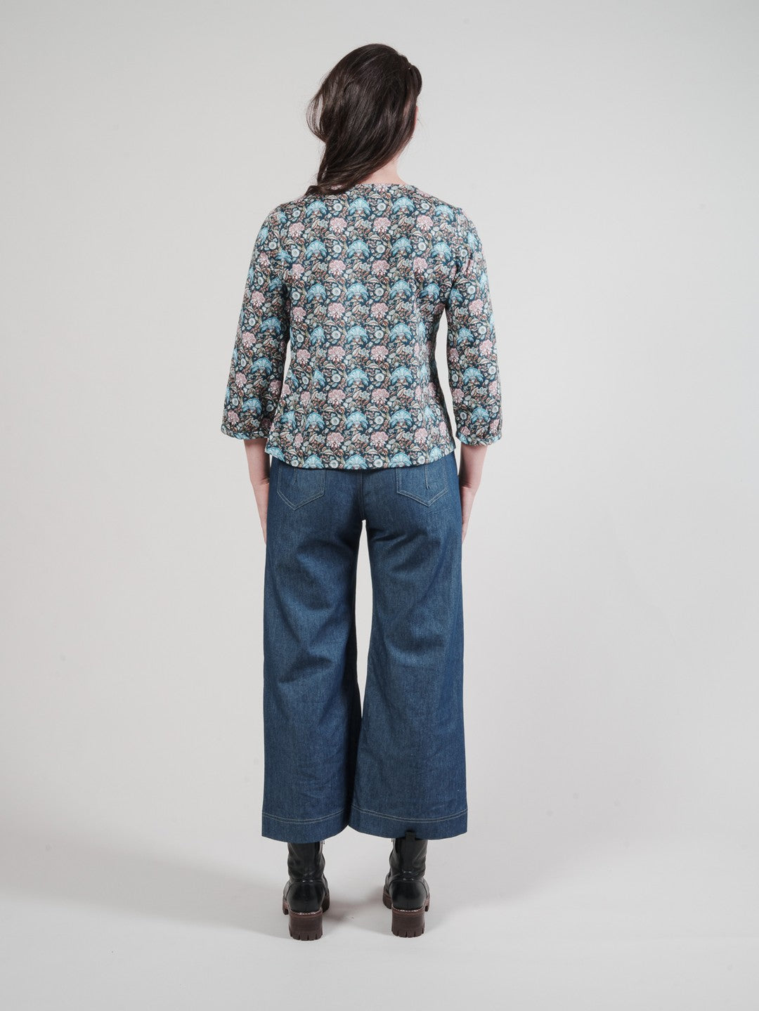 Aligned Air Blouse - Navy Floral