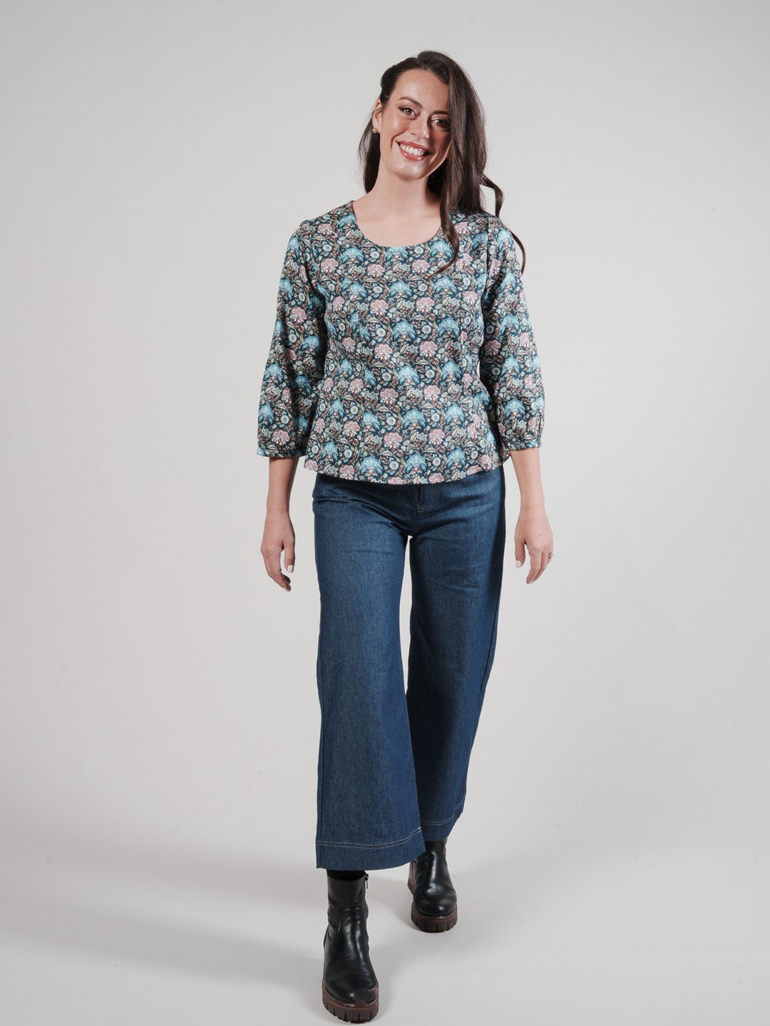 Aligned Air Blouse - Navy Floral