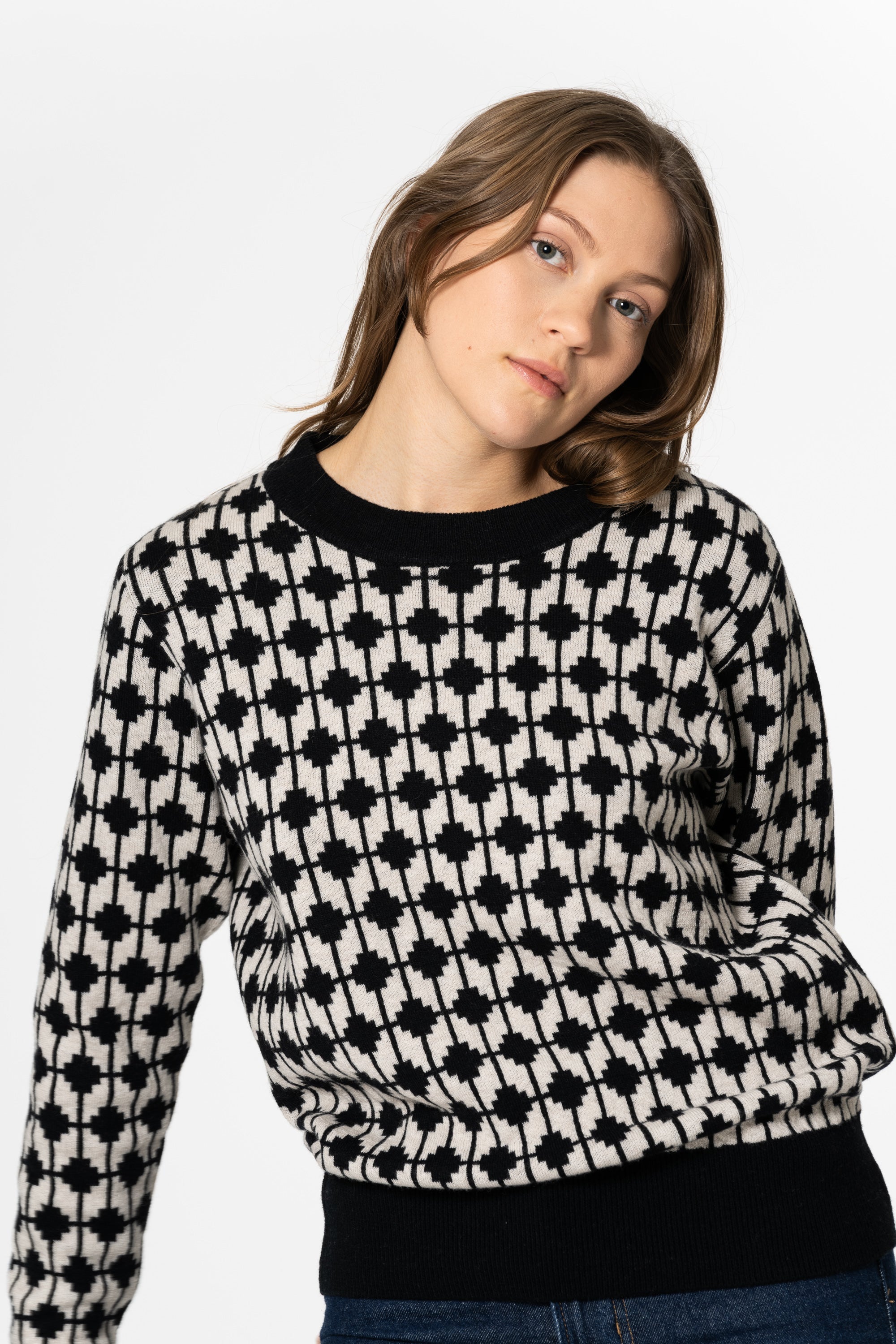 DINADI Dhaka Sweater - Black