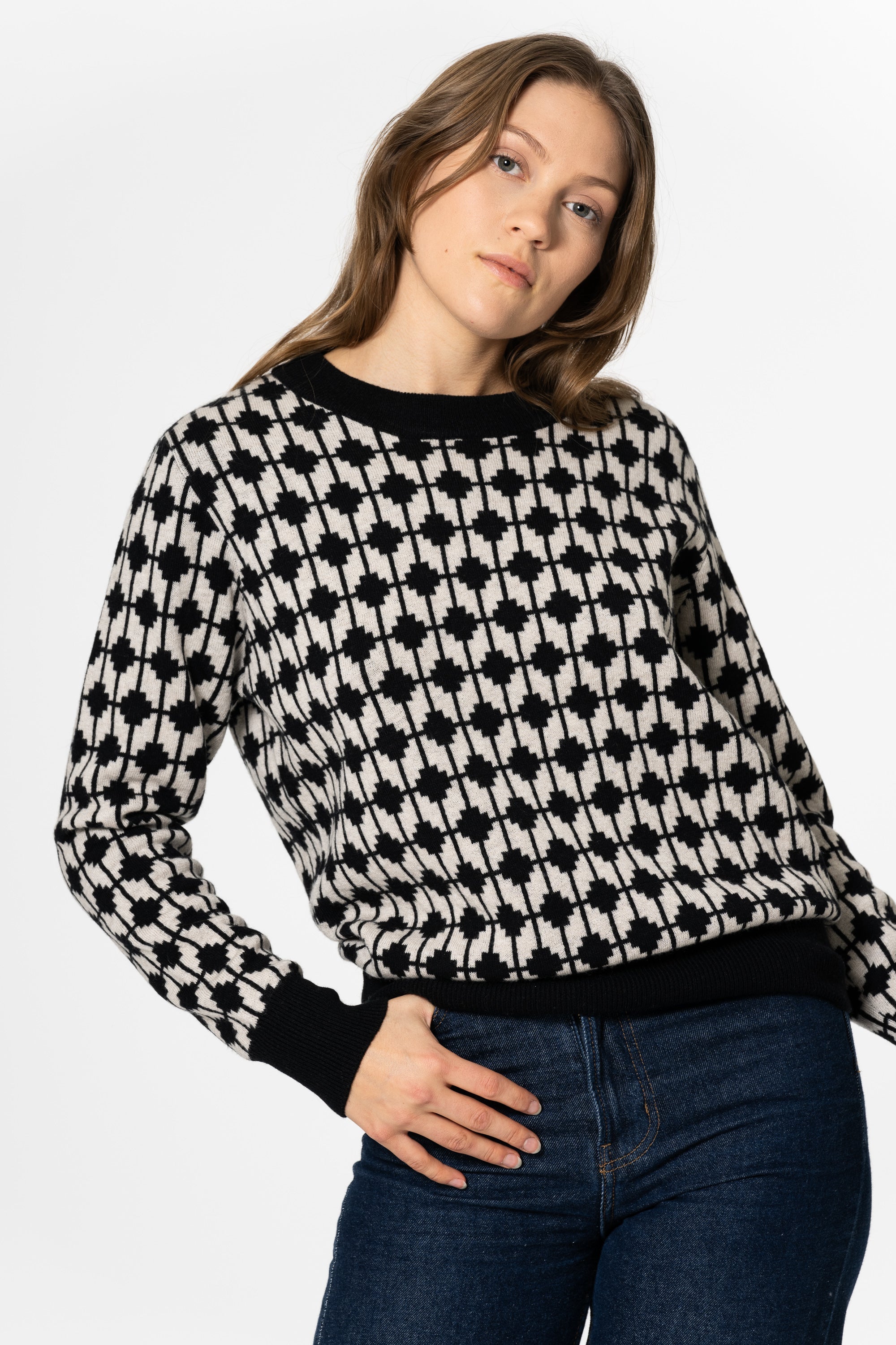 DINADI Dhaka Sweater - Black