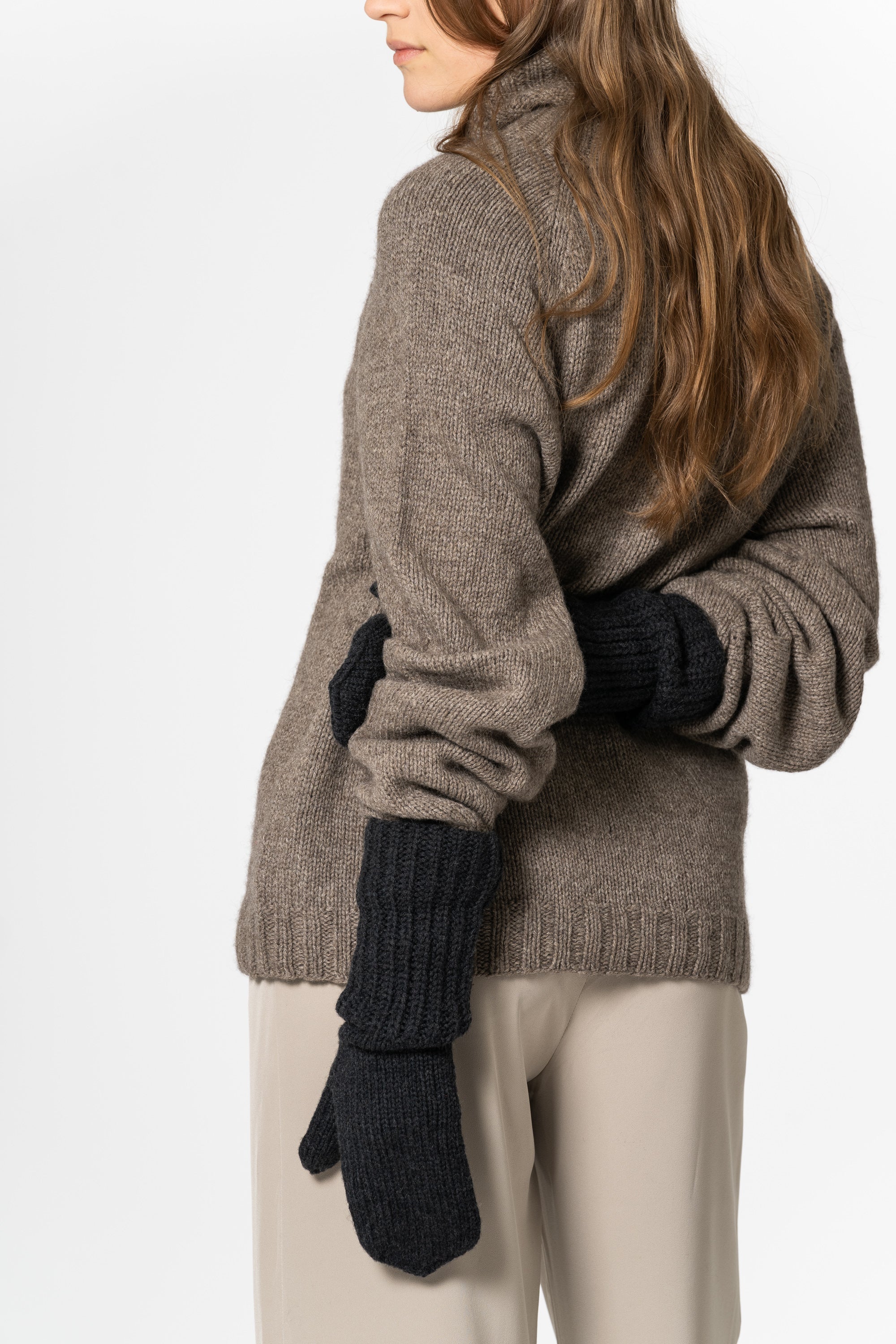 DINADI Merino Handknit Long Mittens - Onyx Grey