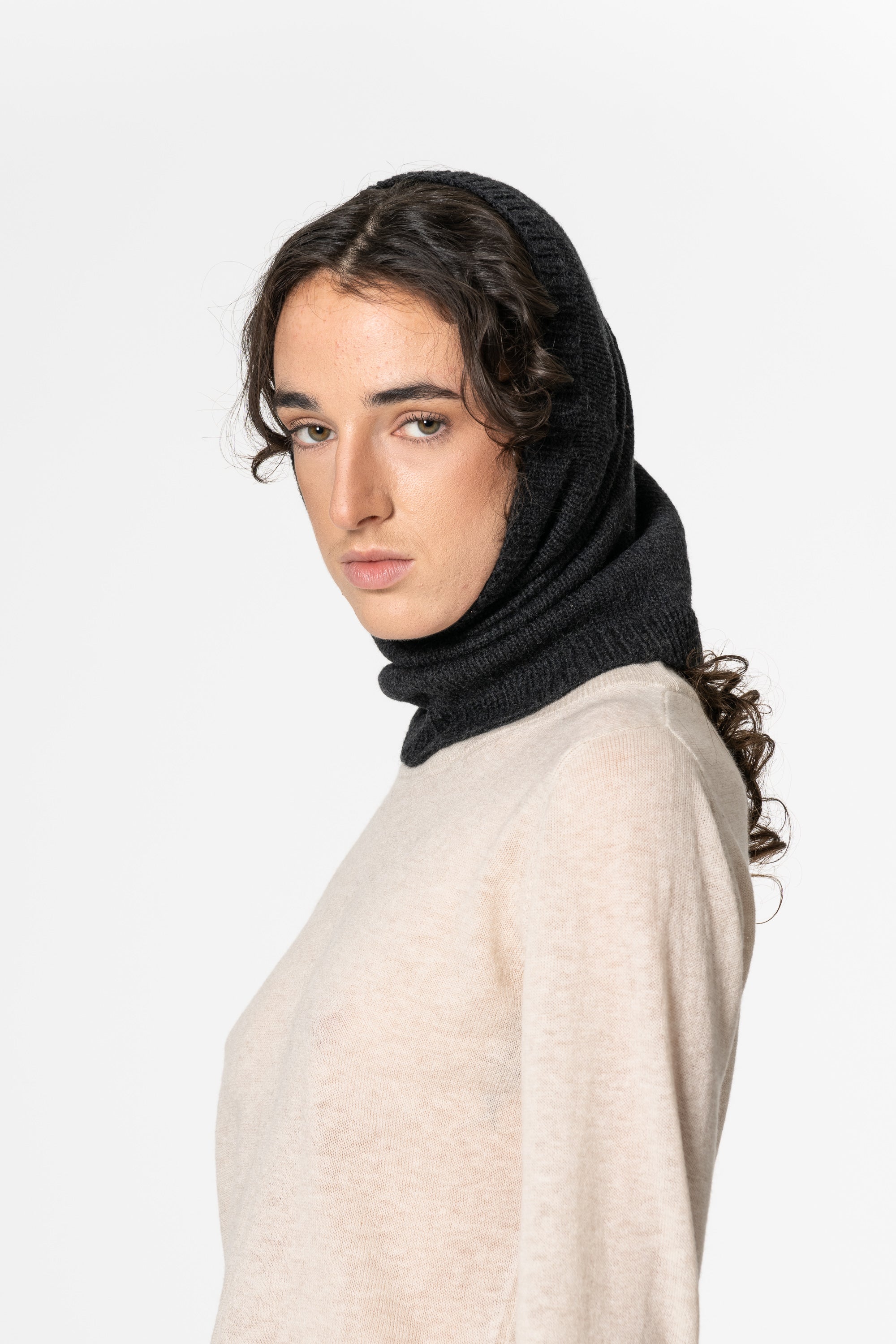 DINADI Merino Handknit Neckwarmer - Onxy Grey