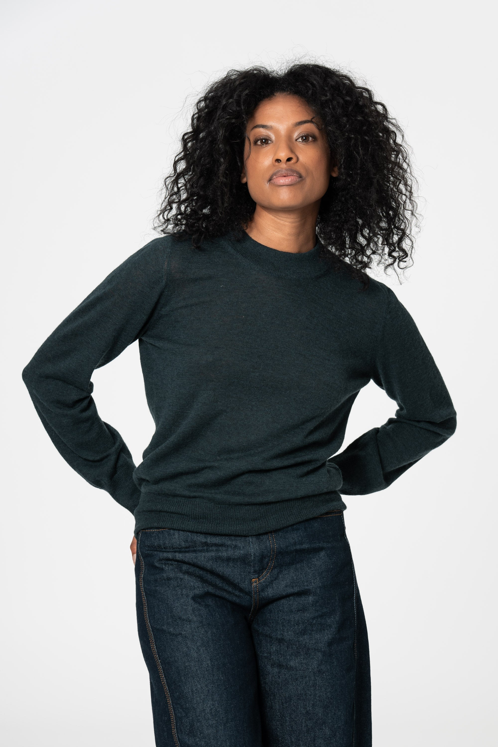 DINADI Merino O-Neck Sweater - Peacock Green