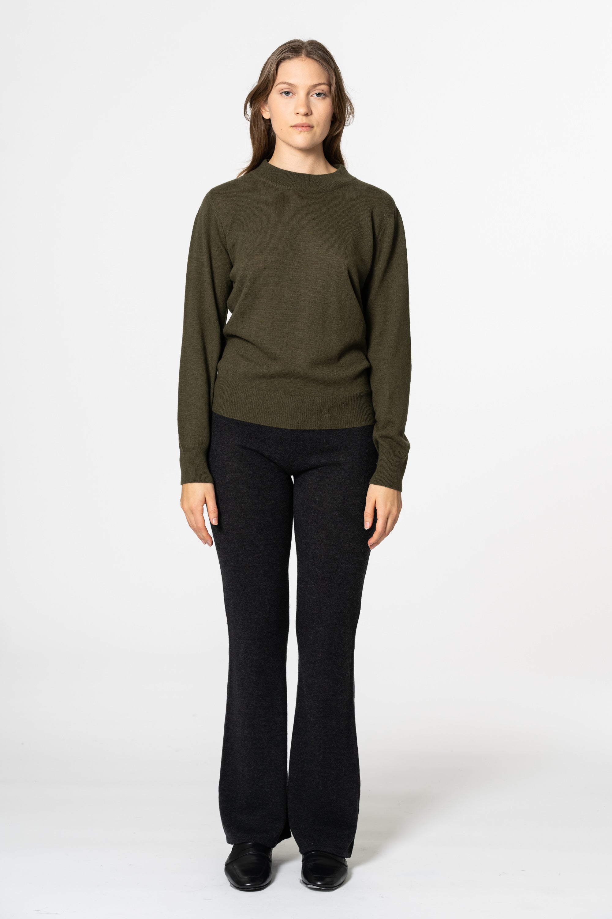DINADI Merino O-Neck Sweater - Olive Green