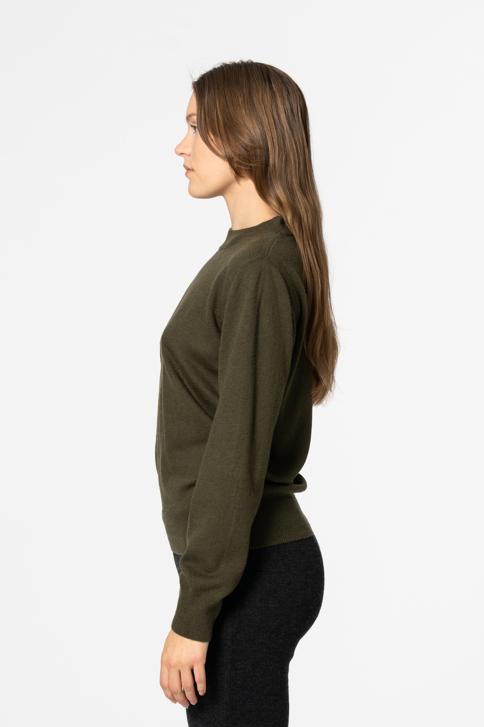 DINADI Merino O-Neck Sweater - Olive Green