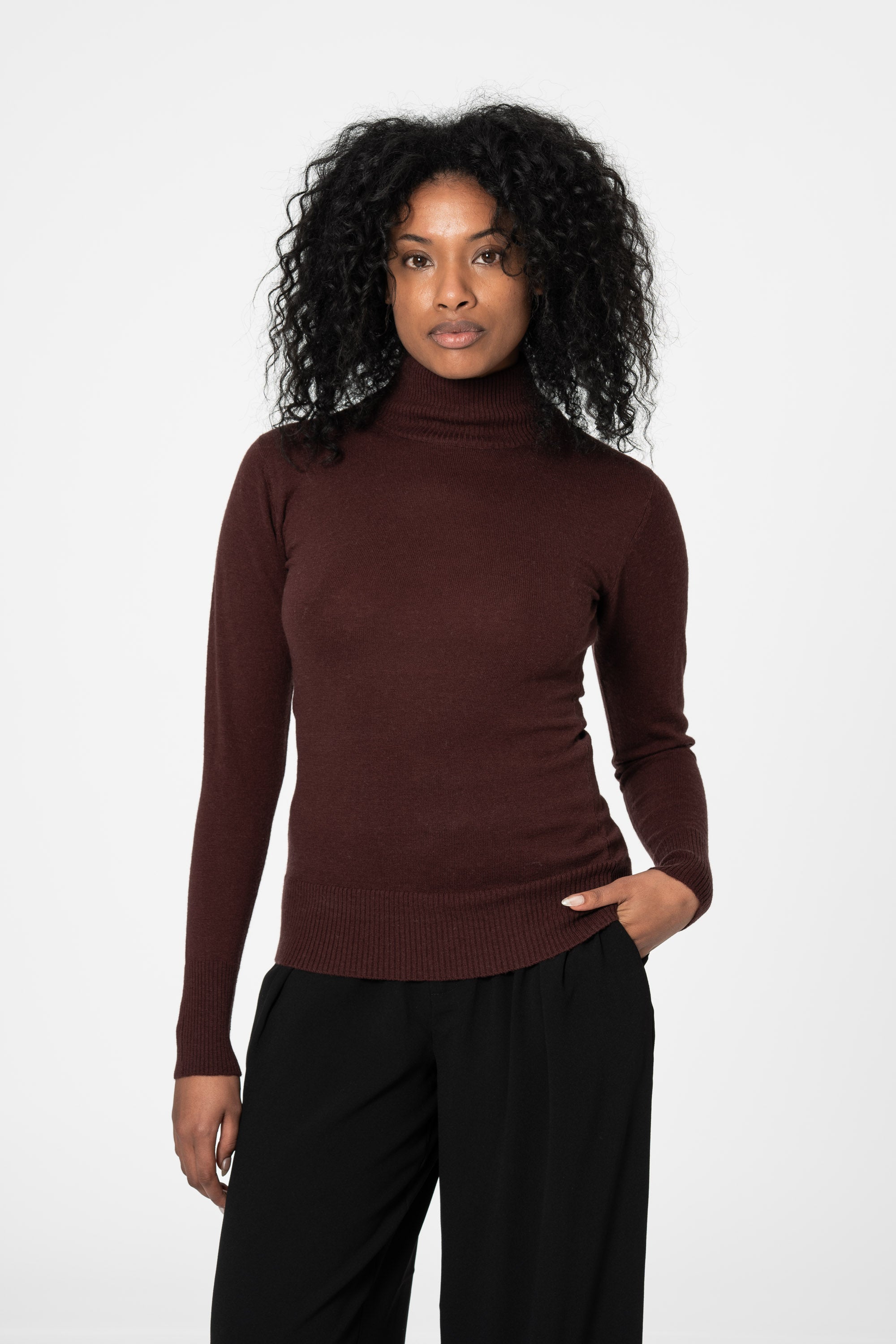 DINADI Merino Turtleneck - Merlot Red