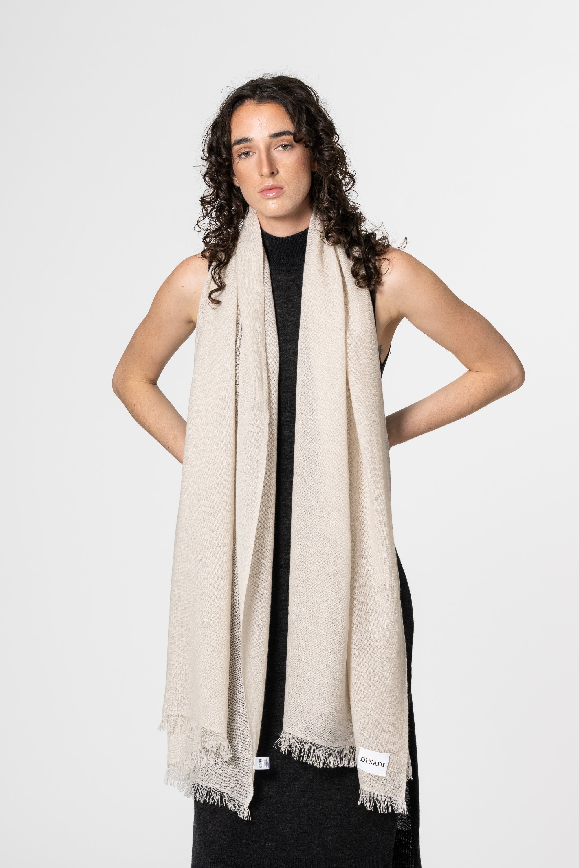 DINADI Merino Woven Scarf - Almond White