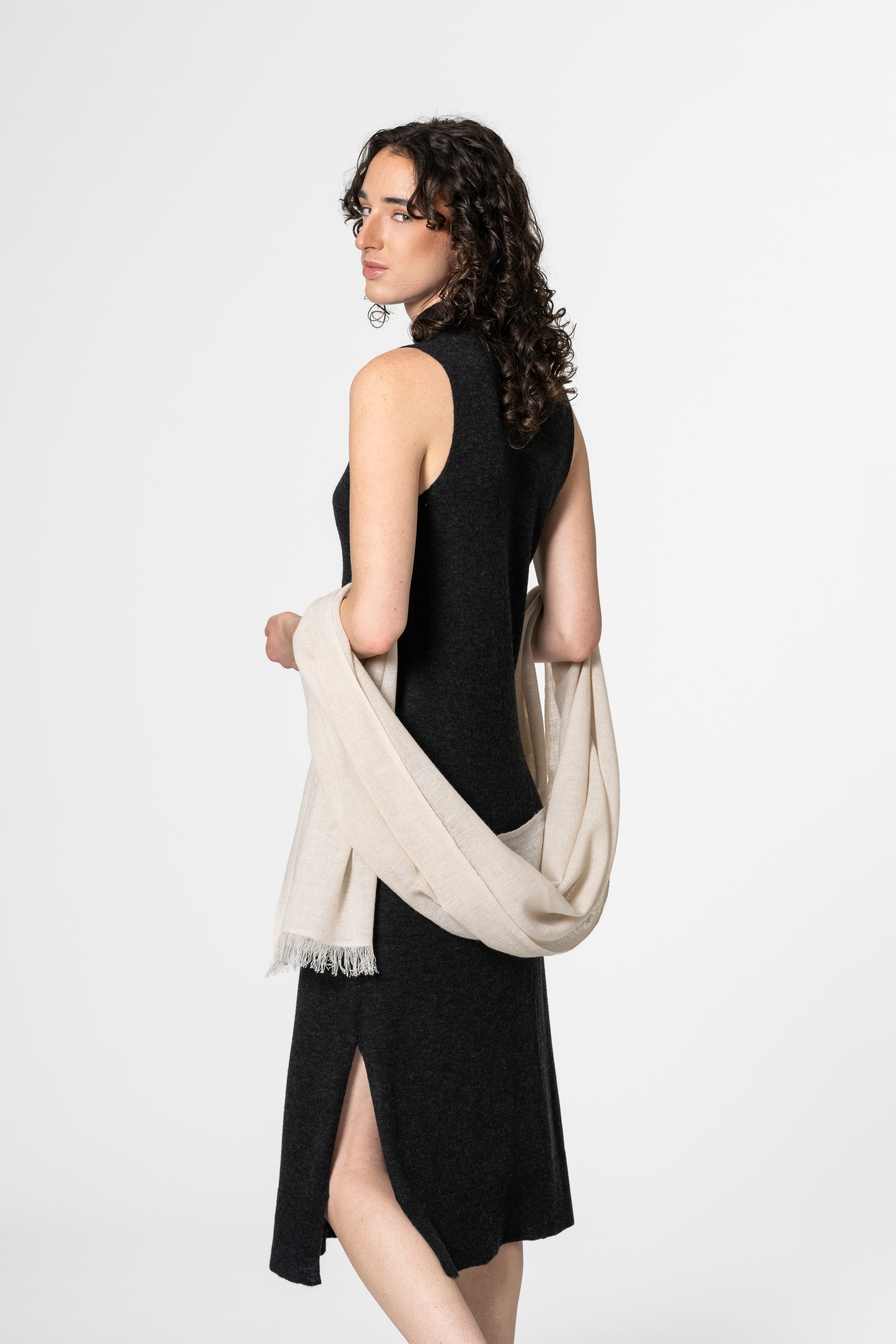 DINADI Merino Woven Scarf - Almond White