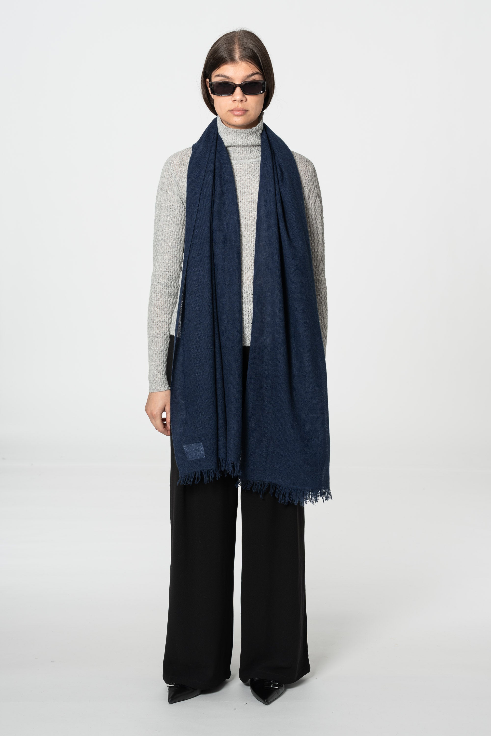 DINADI Merino Woven Scarf - Space Blue