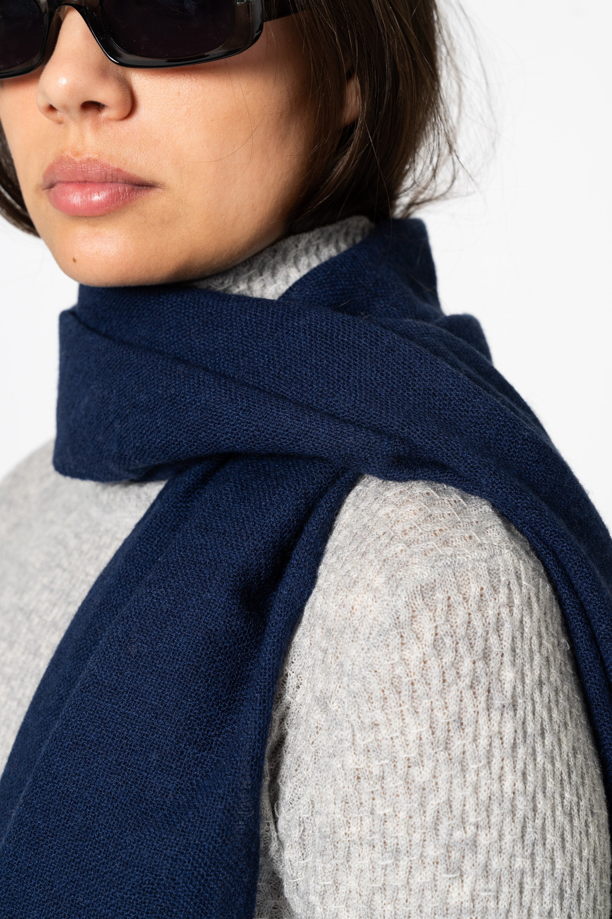 DINADI Merino Woven Scarf - Space Blue