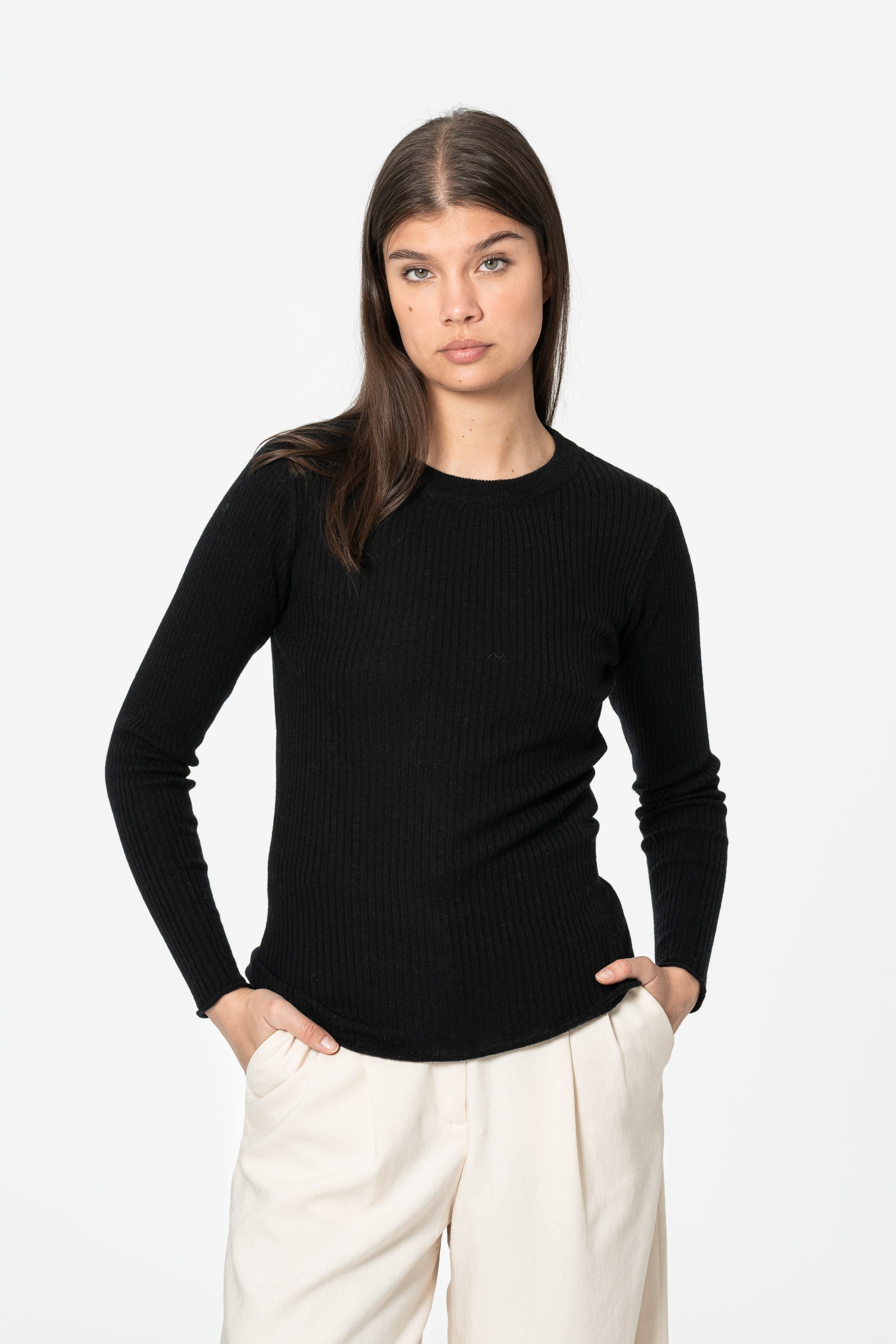 DINADI Merino Fitted Rib Sweater - Black