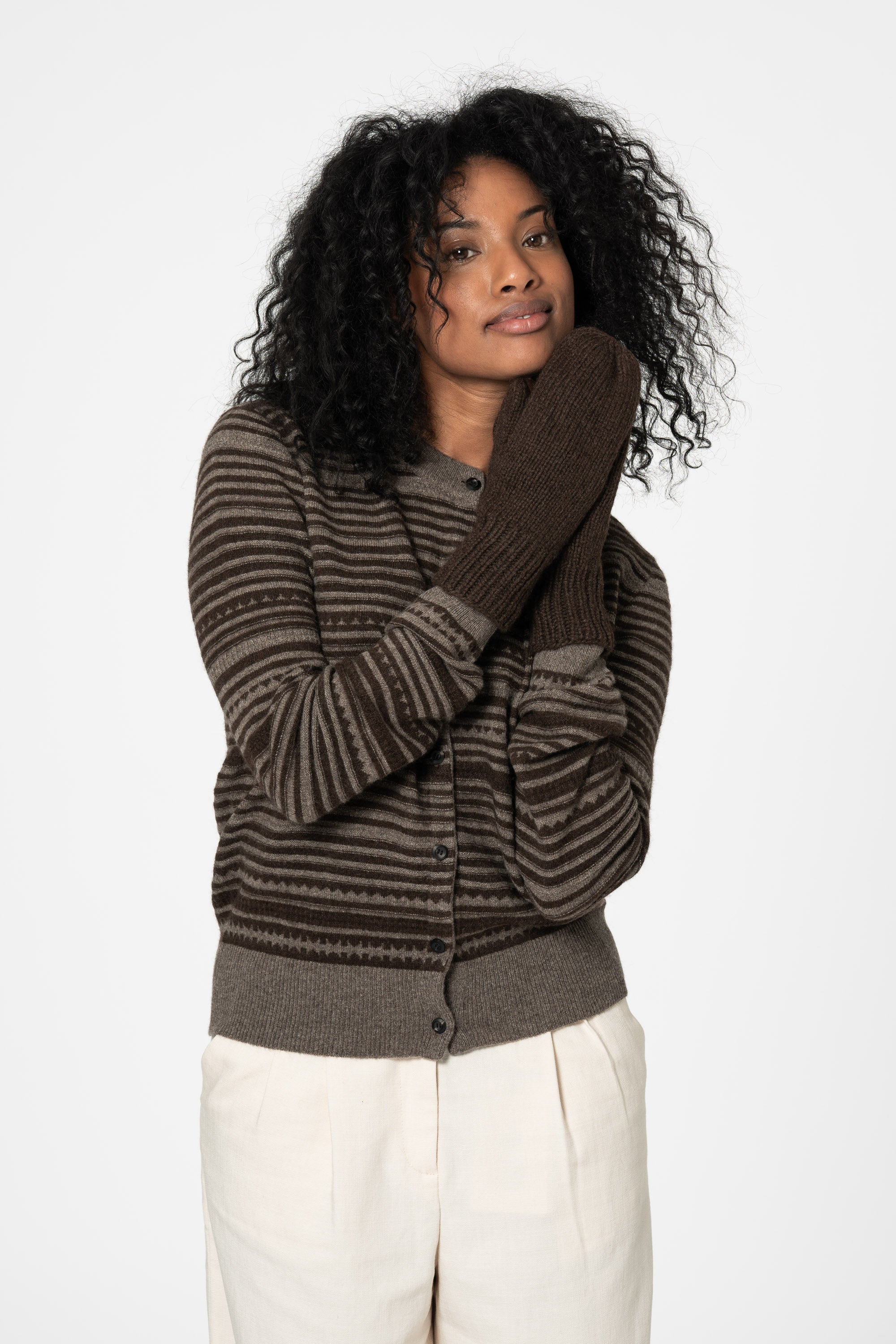 DINADI Yak Handknit MIttens - Dark Brown